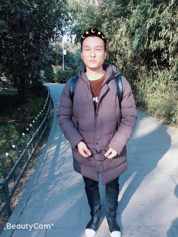 马儿的第一张照片--浙江闪婚服务中心