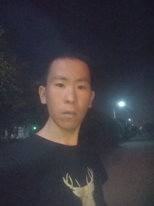 俞凯斌的第一张照片--浙江闪婚服务中心