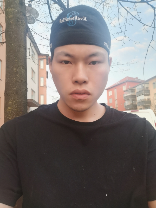 吴灵勇的第一张照片--浙江闪婚服务中心