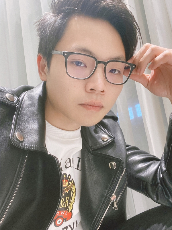 Mr_Jin的第一张照片--浙江闪婚服务中心