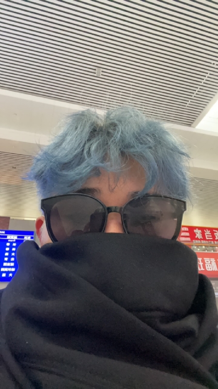 平行线的第一张照片--浙江闪婚服务中心