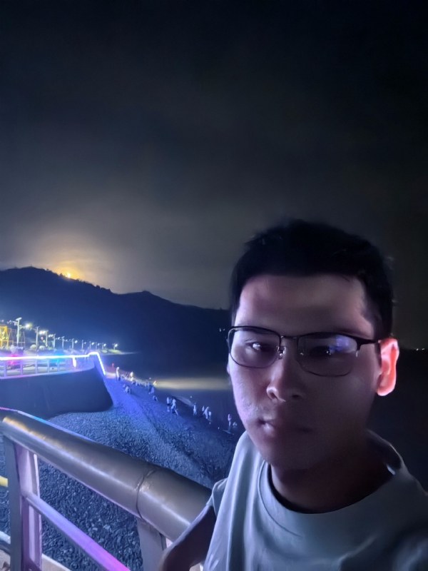 曾菜的第一张照片--浙江闪婚服务中心