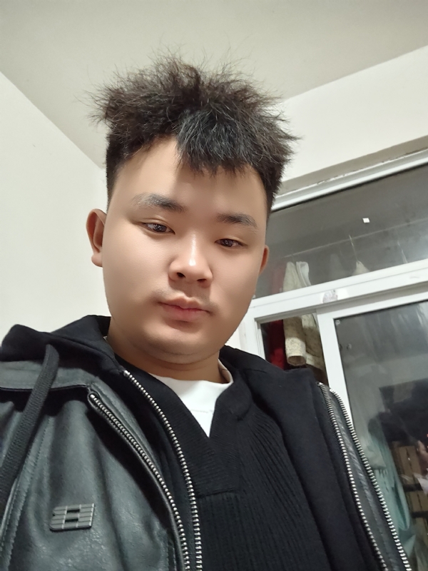 阿龙找对象的第一张照片--浙江闪婚服务中心