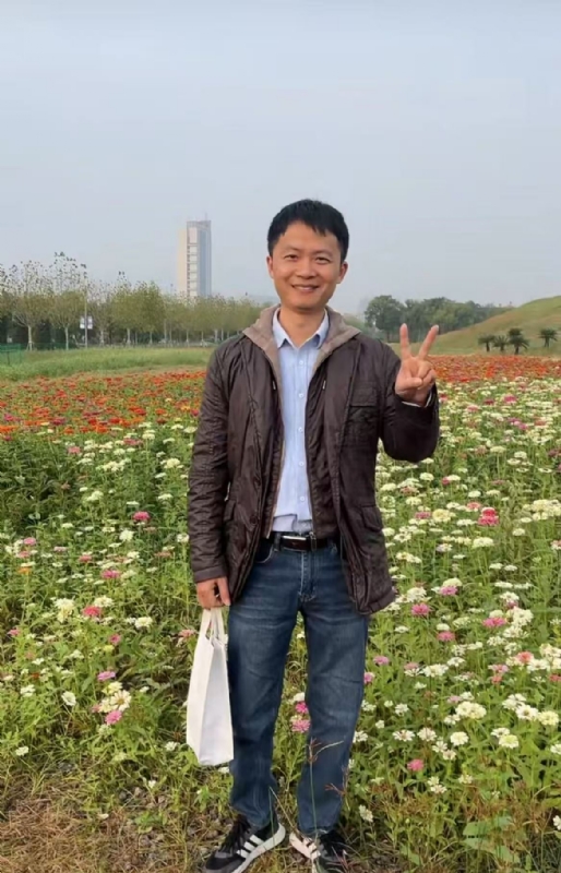 云淡风轻的第二张照片--浙江闪婚服务中心